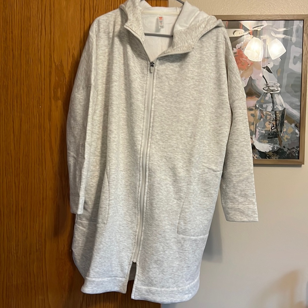 Long Zip Hoodie with pockets.